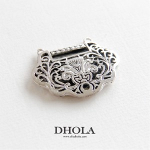 【2色】上耳縷空愛心鑰匙