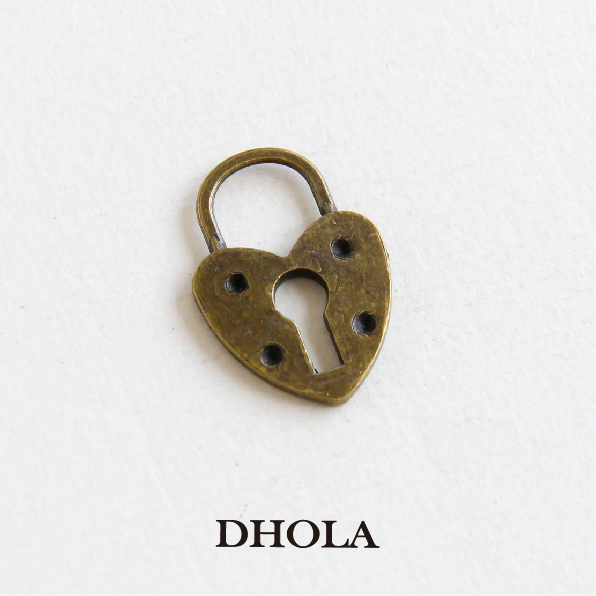 上洞縷空愛心鎖