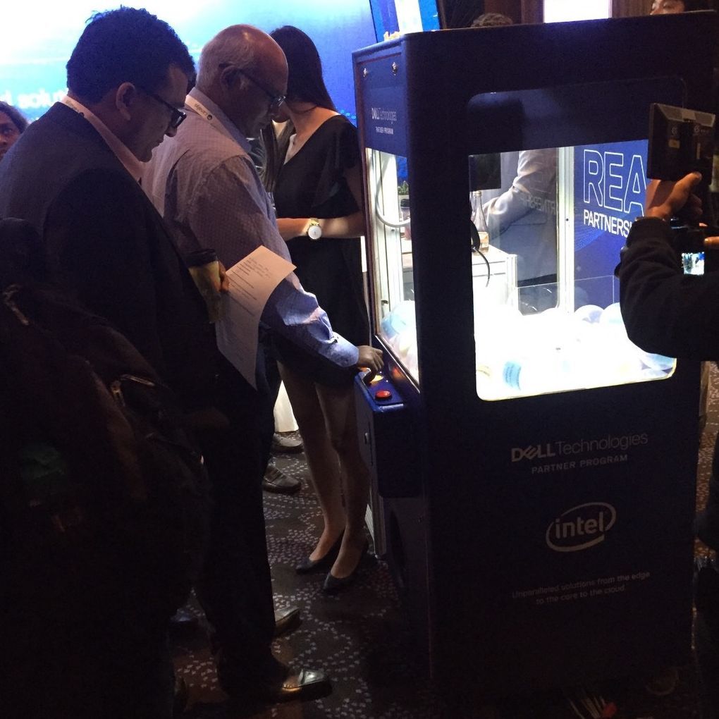 戴爾股份有限公司 客製化包圖娃娃機X東昇電玩