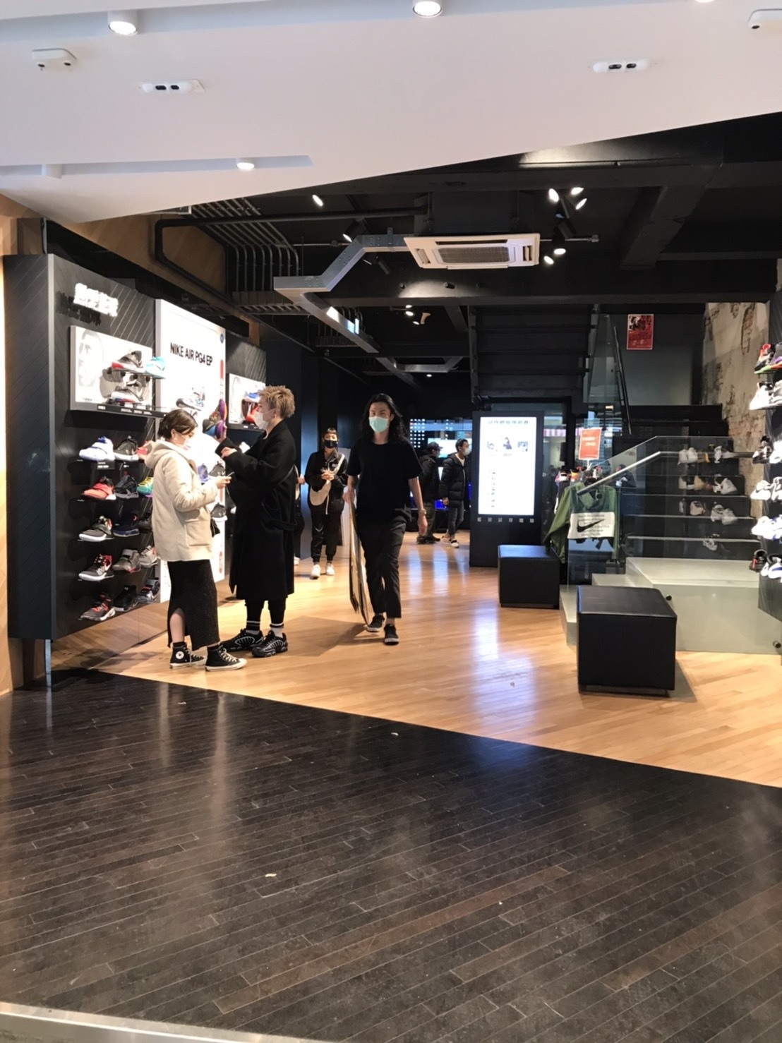 西門摩曼頓籃球體驗店 X東昇電玩