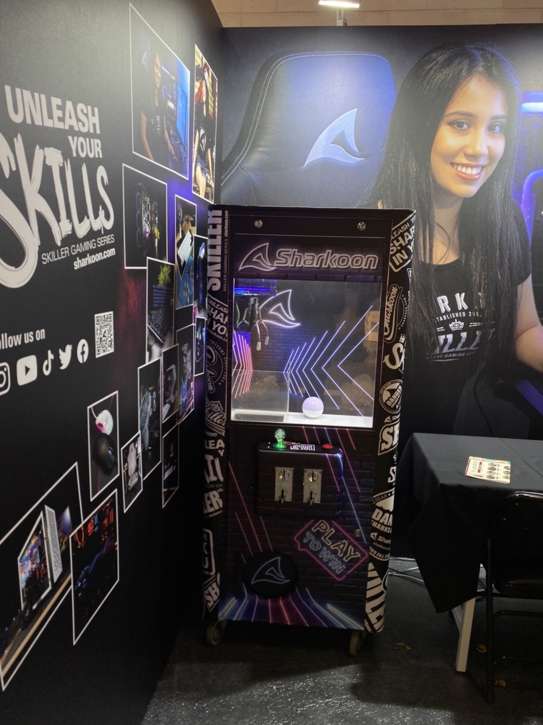 2021 電競嘉年華 Sharkoon 客製化包圖娃娃機X東昇電玩