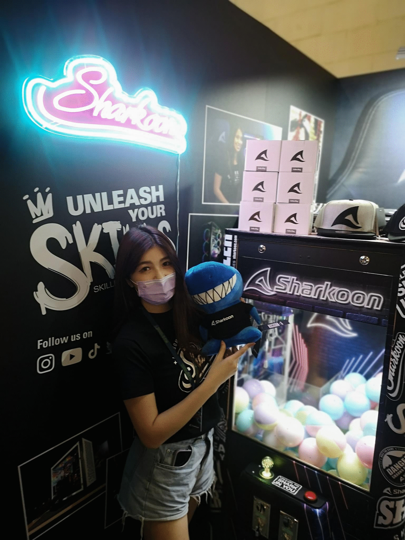 2021 電競嘉年華 Sharkoon 客製化包圖娃娃機X東昇電玩