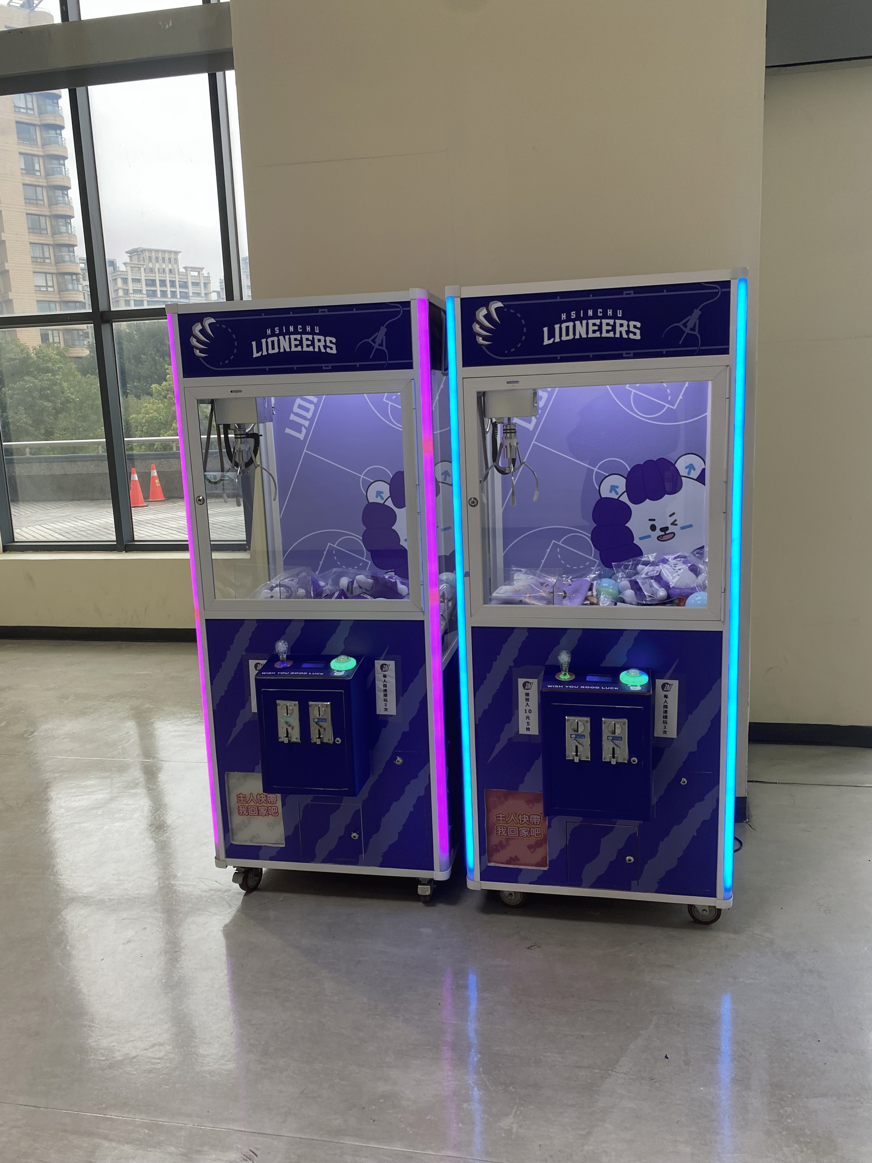 新竹街口攻城獅 客製化包圖娃娃機X東昇電玩