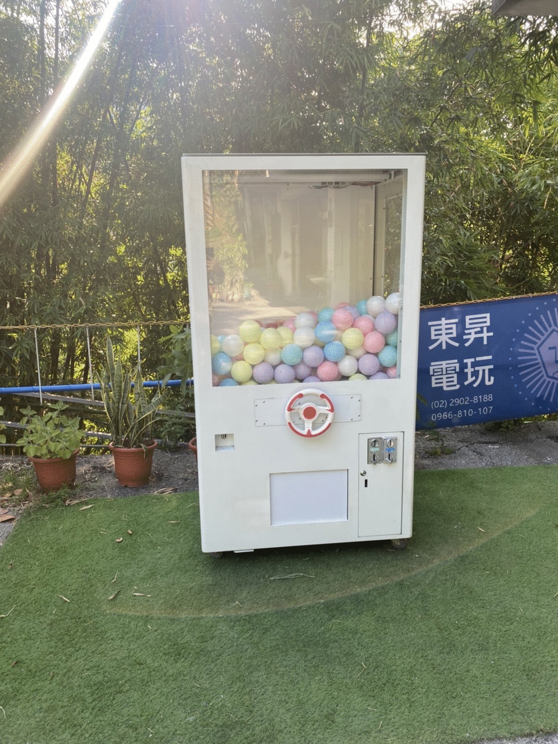 客製化馬卡龍大型扭蛋機(旋轉出蛋) 租扭蛋機